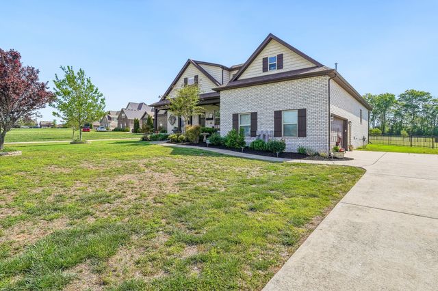 1031 Caballo Trl, Gallatin, TN 37066