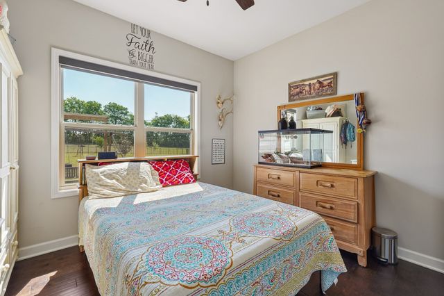 1031 Caballo Trl, Gallatin, TN 37066