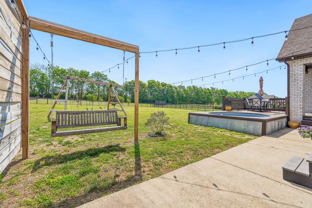 1031 Caballo Trl, Gallatin, TN 37066