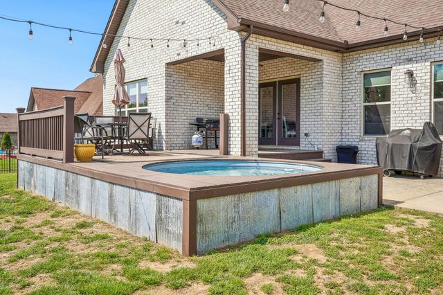 1031 Caballo Trl, Gallatin, TN 37066