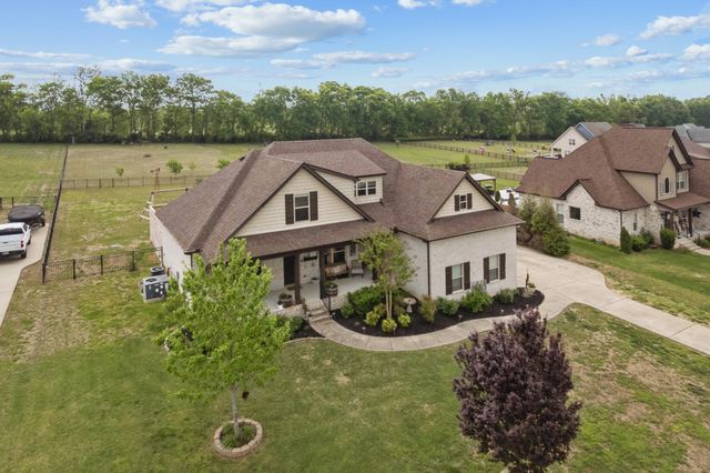 1031 Caballo Trl, Gallatin, TN 37066