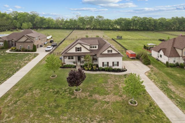 1031 Caballo Trl, Gallatin, TN 37066