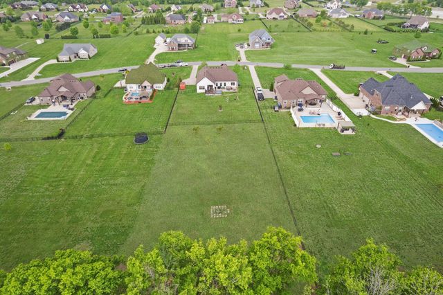 1031 Caballo Trl, Gallatin, TN 37066