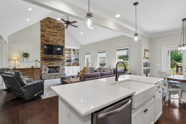 1031 Caballo Trl, Gallatin, TN 37066