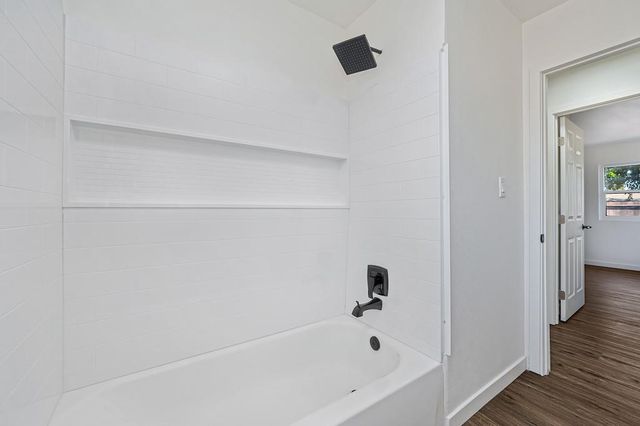 1132 Amberwood, Sacramento, CA 95864