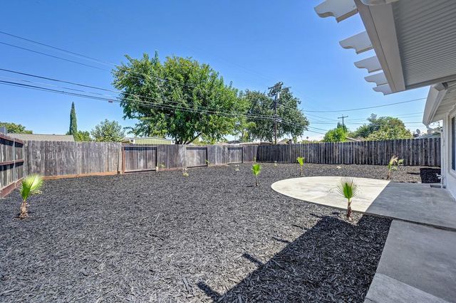 1132 Amberwood, Sacramento, CA 95864