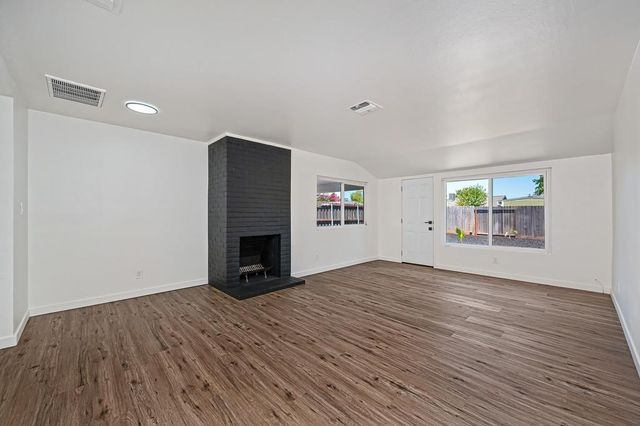 1132 Amberwood, Sacramento, CA 95864