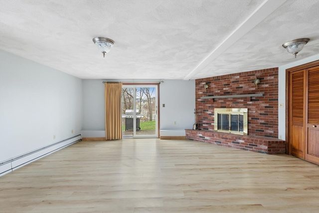 35 Ravenna Avenue, Salem, MA 01970