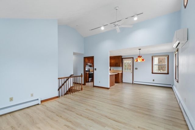 35 Ravenna Avenue, Salem, MA 01970