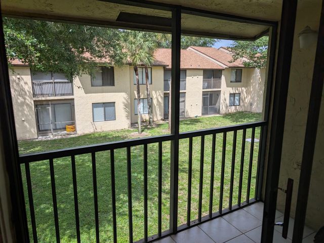 21951 Soundview Terrace 202, Boca Raton, FL 33433