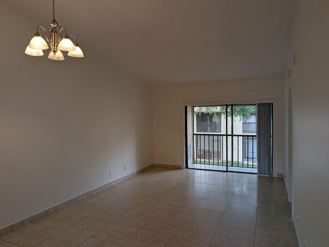 21951 Soundview Terrace 202, Boca Raton, FL 33433