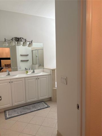 22453 SW 88th Path 22453, Cutler Bay, FL 33190