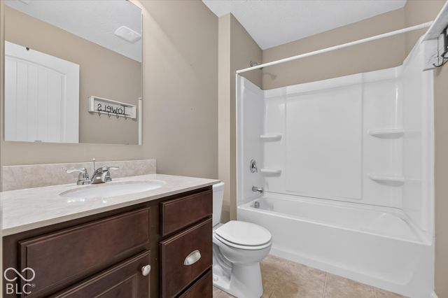 16098 Tuscany Court, Fishers, IN 46037