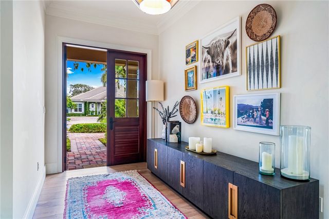 221 Palm Island Lane, Vero Beach, FL 32963