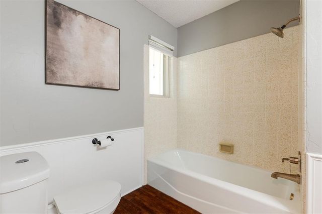 320 Elwood Drive, Edmond, OK 73013