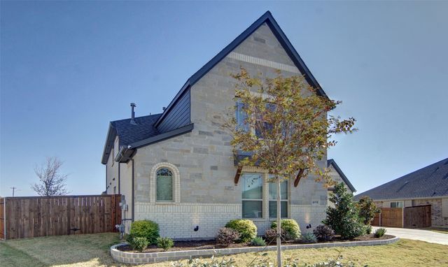 16938 Tussock Avenue, Justin, TX 76247