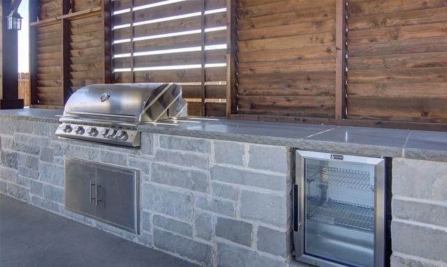 16938 Tussock Avenue, Justin, TX 76247