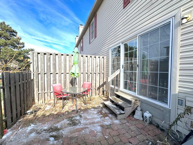 1999 Jasper Lane, 24A, Hilliard, OH 43026