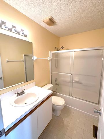 1999 Jasper Lane, 24A, Hilliard, OH 43026