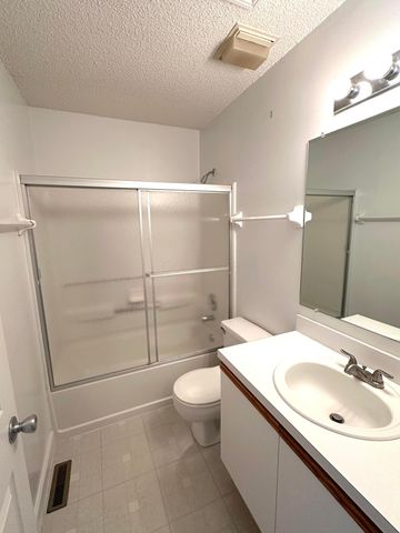 1999 Jasper Lane, 24A, Hilliard, OH 43026