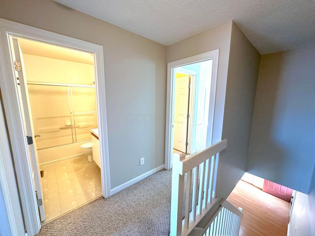 1999 Jasper Lane, 24A, Hilliard, OH 43026