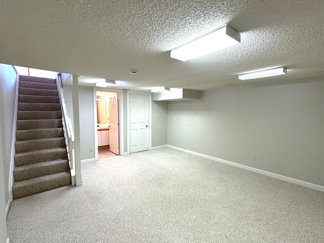 1999 Jasper Lane, 24A, Hilliard, OH 43026