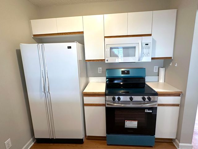 1999 Jasper Lane, 24A, Hilliard, OH 43026