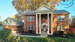 100 Maple Shade Drive, Marietta, OH 45750