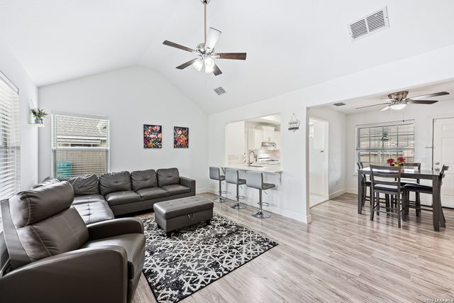 2838 Wyoming St, San Antonio, TX 78203