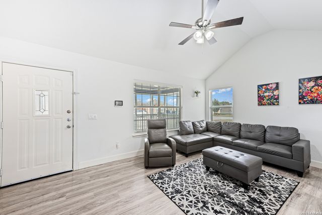 2838 Wyoming St, San Antonio, TX 78203