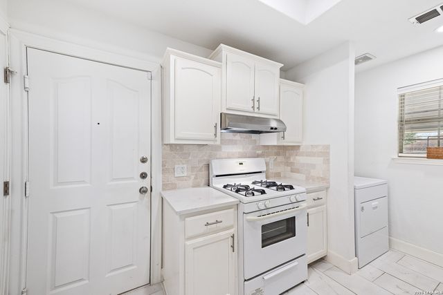 2838 Wyoming St, San Antonio, TX 78203