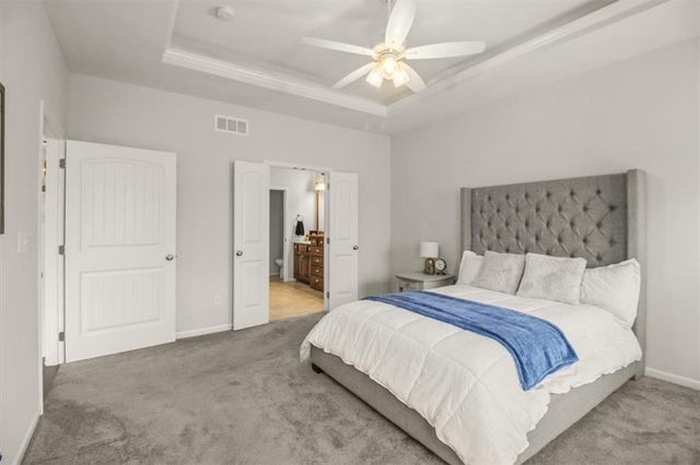 2621 NE Sonora Valley Drive, Blue Springs, MO 64014