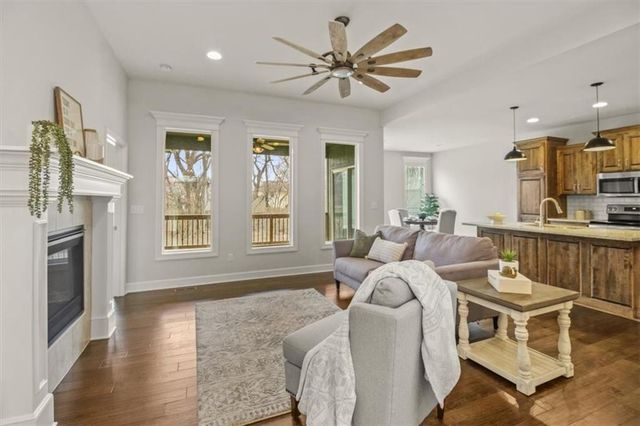 2621 NE Sonora Valley Drive, Blue Springs, MO 64014