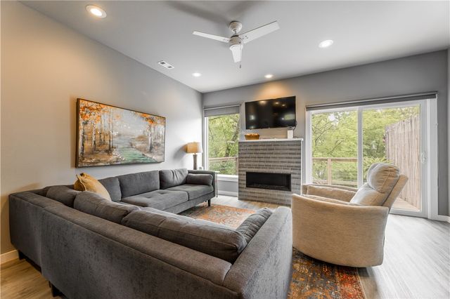 239 N Fletcher Avenue, Fayetteville, AR 72701