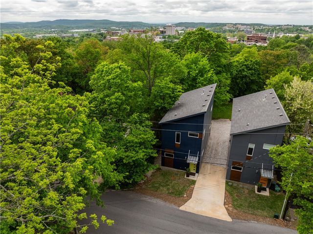239 N Fletcher Avenue, Fayetteville, AR 72701