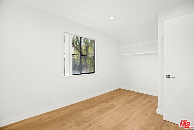2254 Stradella Road, Los Angeles, CA 90077