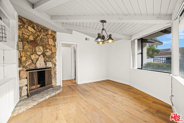 2254 Stradella Road, Los Angeles, CA 90077