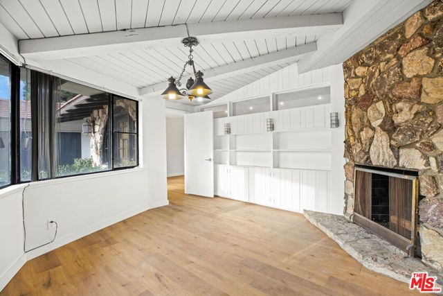 2254 Stradella Road, Los Angeles, CA 90077