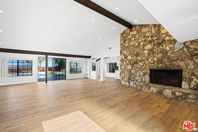 2254 Stradella Road, Los Angeles, CA 90077
