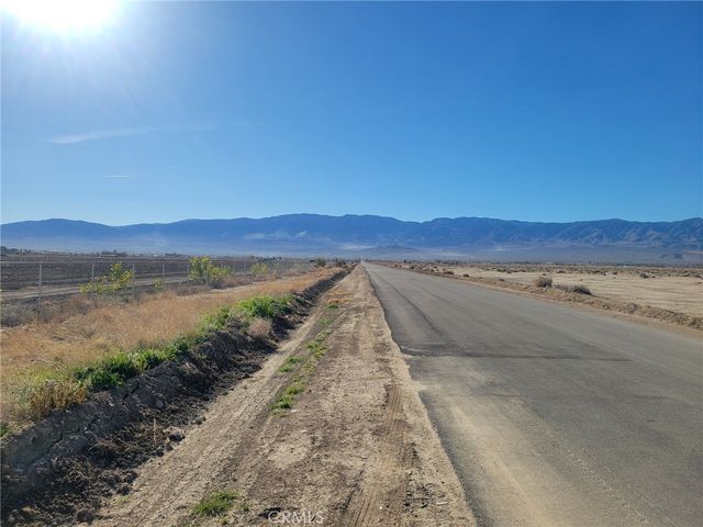 0 Locust, Lucerne Valley, CA 92356