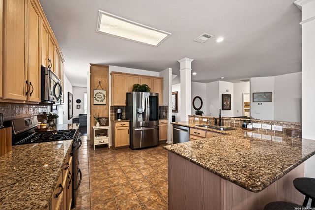 2202 Encino Dew, San Antonio, TX 78259