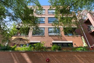 934 W Cuyler Avenue 3D, Chicago, IL 60613
