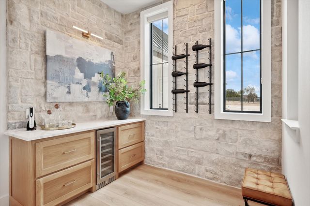 1100 Creekview Cove, Strawn, TX 76475