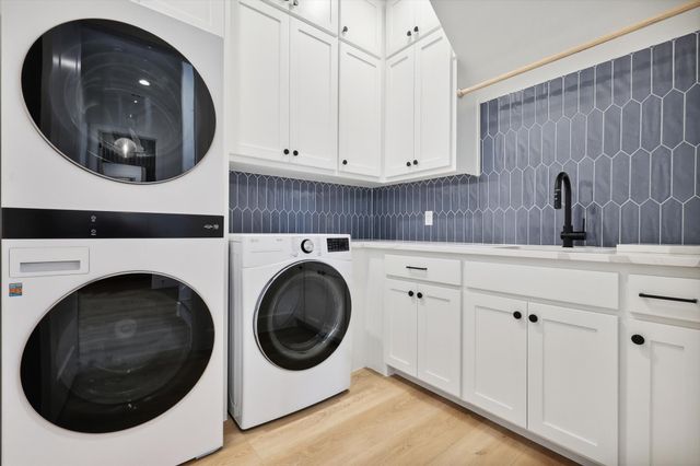 1100 Creekview Cove, Strawn, TX 76475