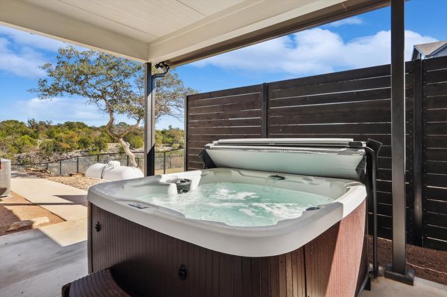 1100 Creekview Cove, Strawn, TX 76475