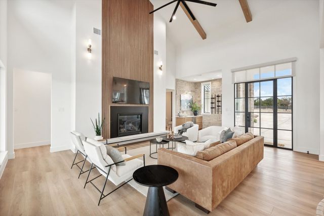 1100 Creekview Cove, Strawn, TX 76475