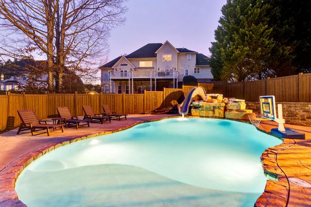 8956 Wandering Way, Ooltewah, TN 37363