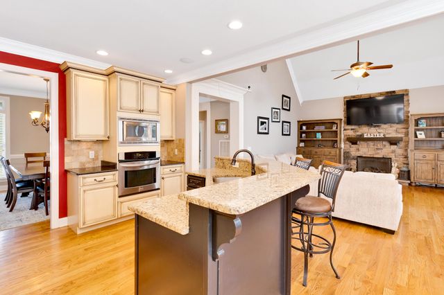 8956 Wandering Way, Ooltewah, TN 37363