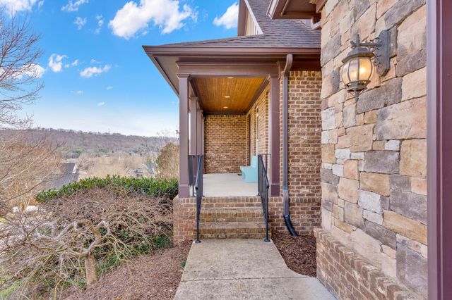 8956 Wandering Way, Ooltewah, TN 37363