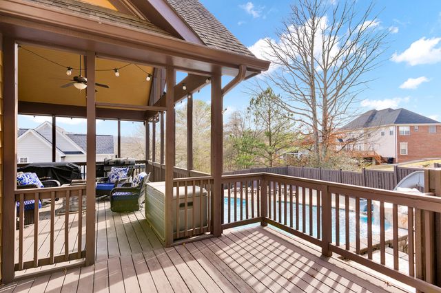 8956 Wandering Way, Ooltewah, TN 37363